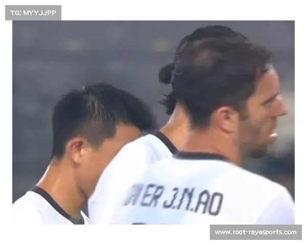 国足东亚杯0-3不敌韩国 球员身体透支致整体发挥受限 国足东亚杯0-3不敌韩国 球员身体透支致整体发挥受限